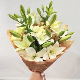 Букет лилий Дивное утро от интернет-магазина «Орхидея» в Надыме