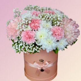 Композиция в коробке Торжественный момент от интернет-магазина «Орхидея» в Надыме