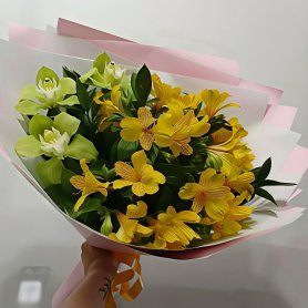 Сборный букет Нежные цветы, для тебя! от интернет-магазина «Орхидея» в Надыме