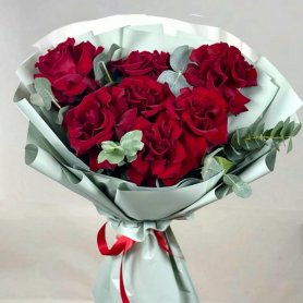 Букет из роз «Для самой любимой!» от интернет-магазина «Орхидея» в Надыме