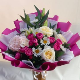 Сборный букет Нежная улыбка от интернет-магазина «Орхидея» в Надыме