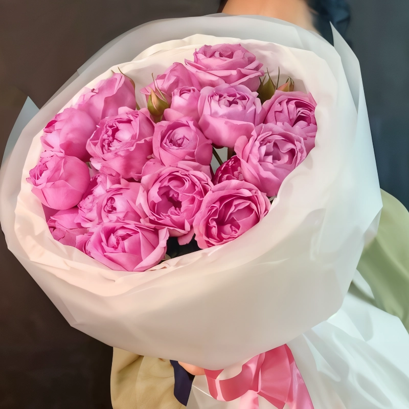 Монобукет кустовых роз &laquo; Самой милой!&raquo;