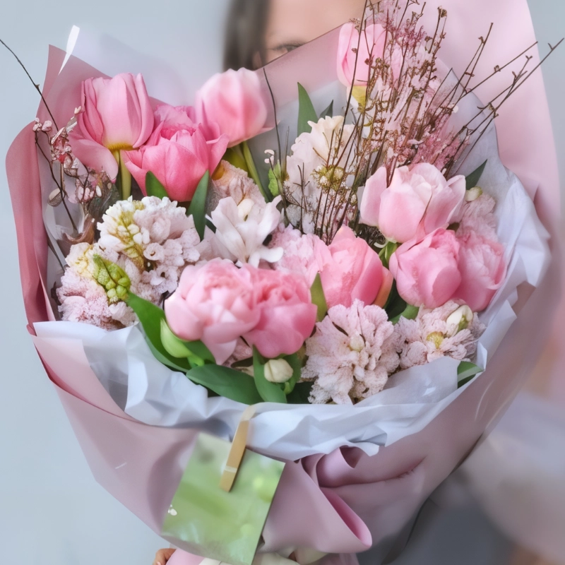 Авторский весенний букет 